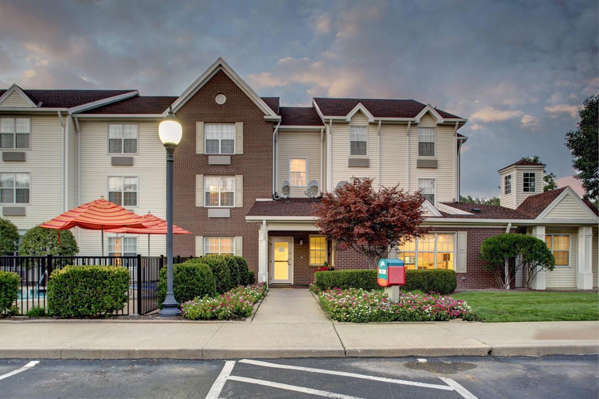Towneplace Suites By Marriott Cleveland Westlake Exteriör bild