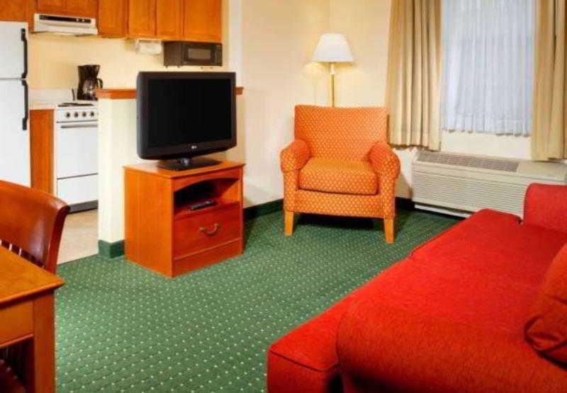 Towneplace Suites By Marriott Cleveland Westlake Exteriör bild